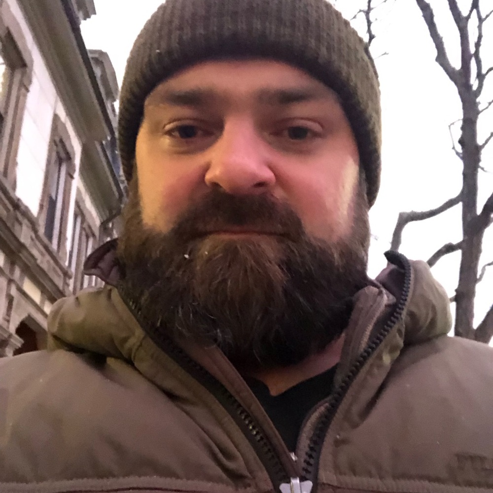 Meet your Posher, Corey